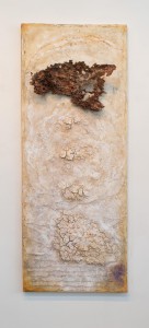 Albert Heijdens- Ook kwetsbaar- gemengde techniek op linnen  180x 70 cm 